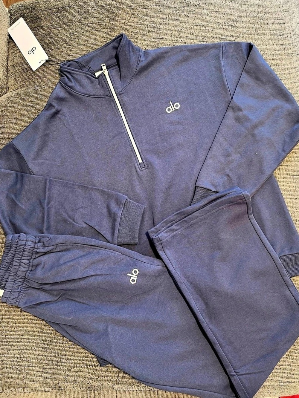 Alo Yoga Accolade 1/4 Zip Up and Straight Leg Pants Set Navy Small NWT